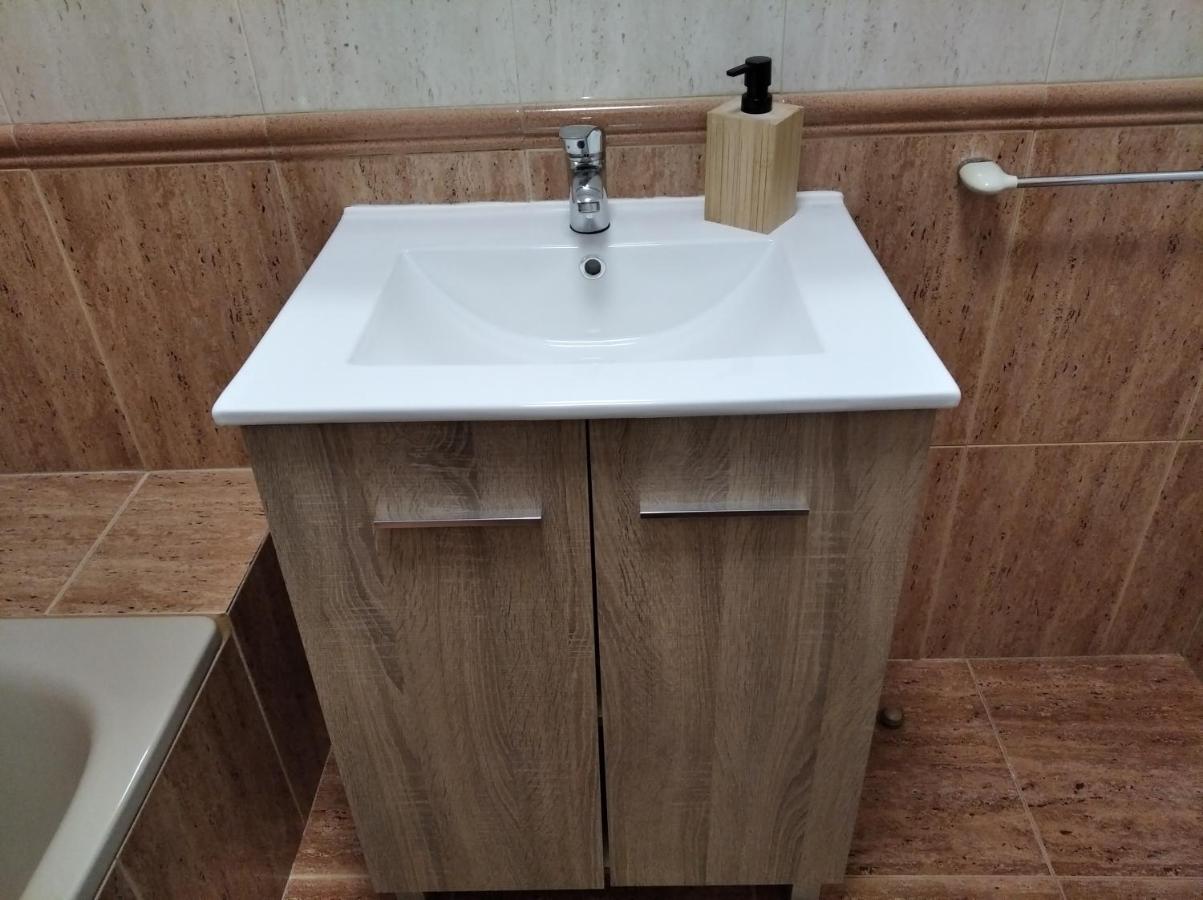 Acogedor, Con Garaje, Centrico. Appartement Comarca de Comarca de Vigo Buitenkant foto