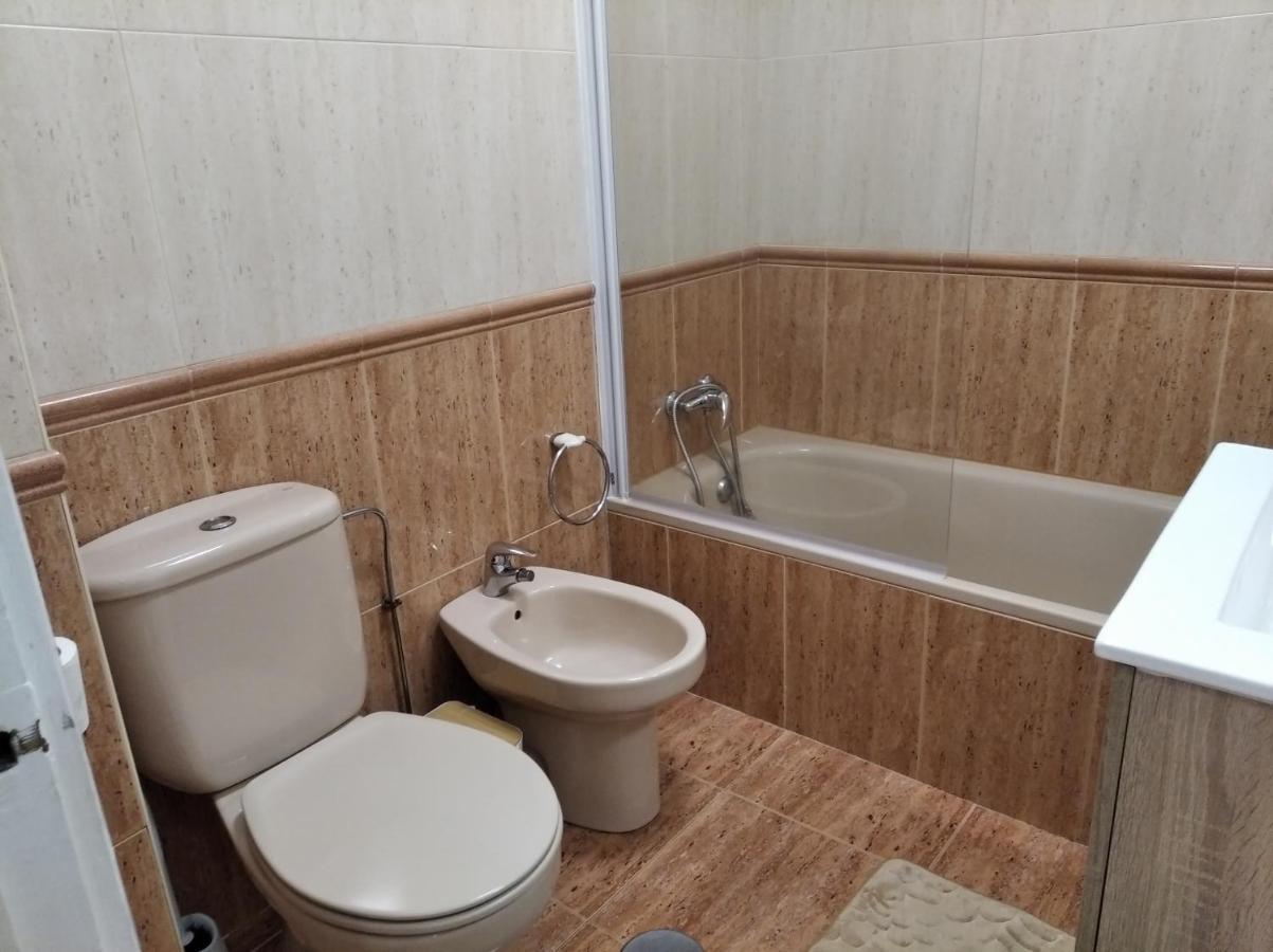 Acogedor, Con Garaje, Centrico. Appartement Comarca de Comarca de Vigo Buitenkant foto