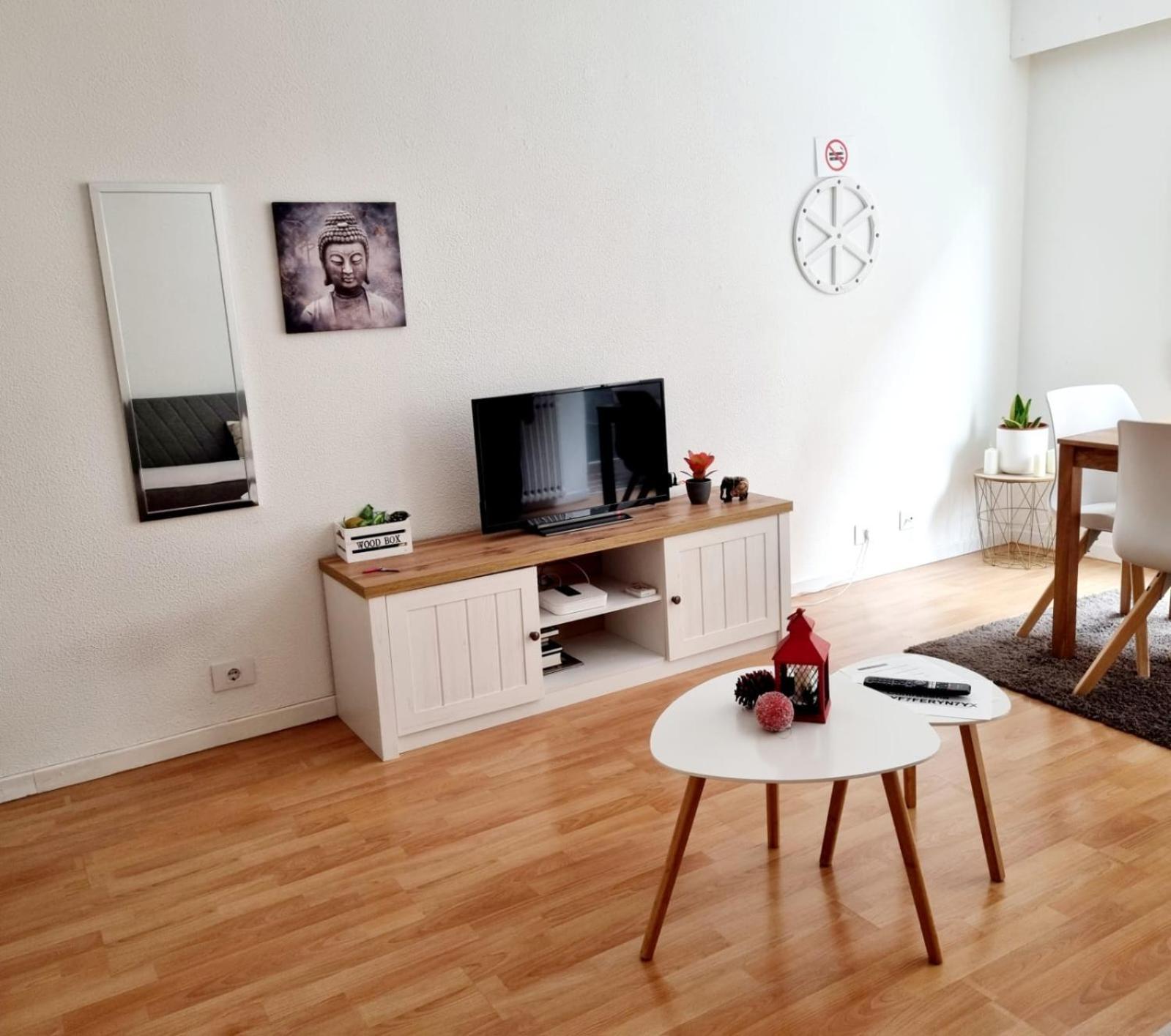 Acogedor, Con Garaje, Centrico. Appartement Comarca de Comarca de Vigo Buitenkant foto